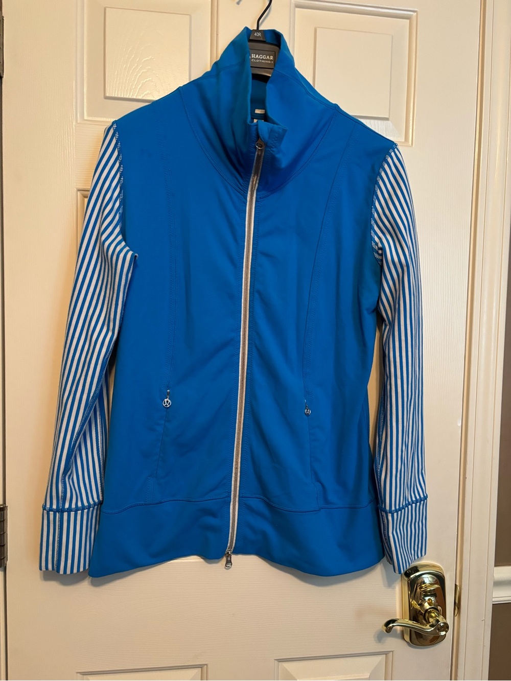 lululemon athletica Blue Full-Zip Jacket with Striped Sleeves, size 12